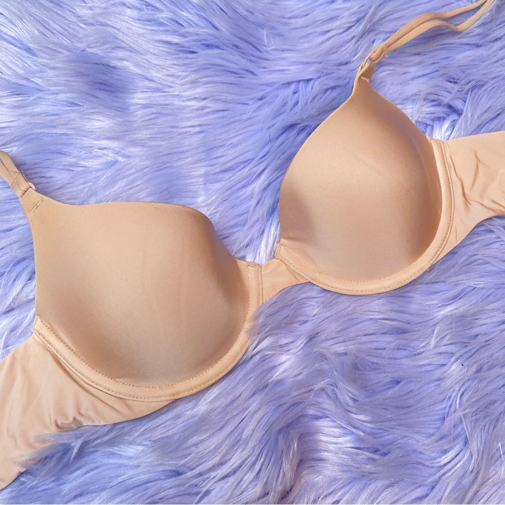 Victoria’s Secret Demi-Buste Nude Bra